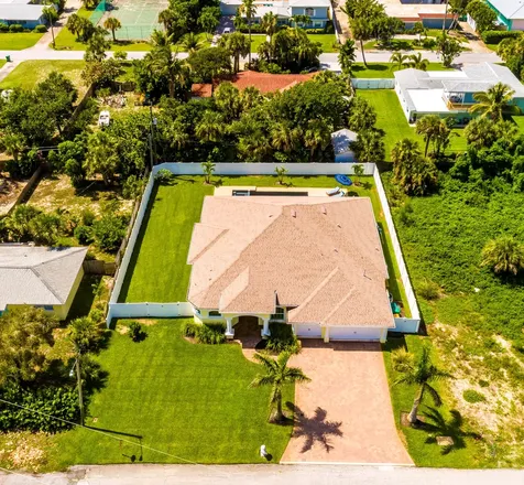 121 Wayne Avenue Indialantic FL 32903