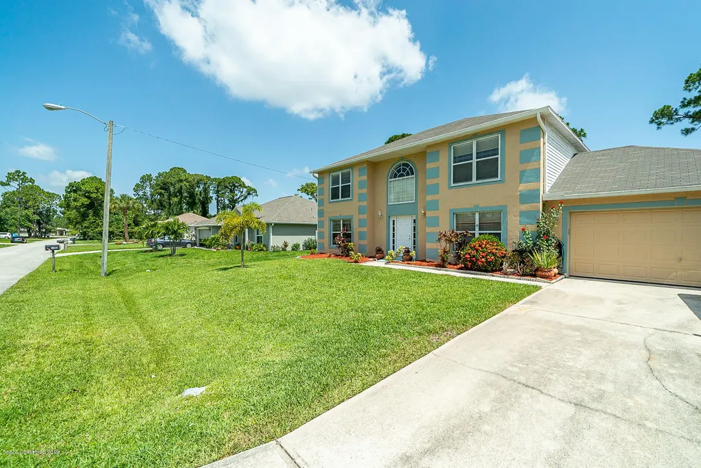 341 Brookedge Street NE Palm Bay FL 32907