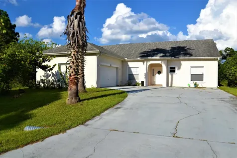 813 Tejon Avenue SW Palm Bay FL 32908