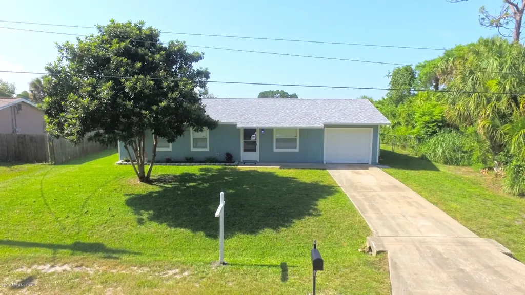 925 Serenade Street NW Palm Bay FL 32907