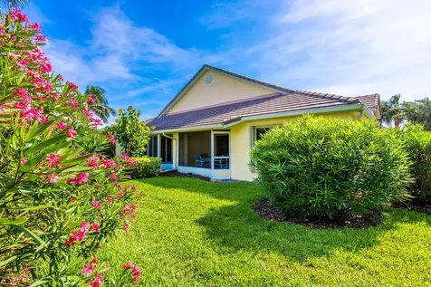 5318 Tay Court Melbourne Beach FL 32951