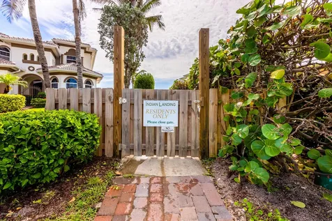 5318 Tay Court Melbourne Beach FL 32951