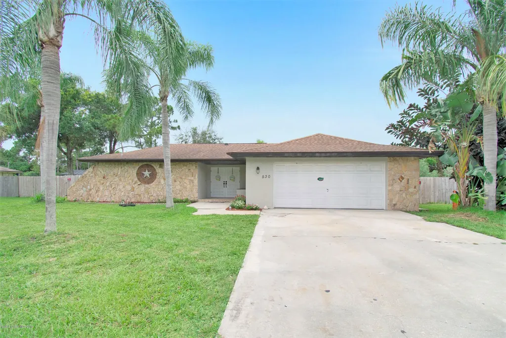 530 Emerson Drive NE Palm Bay FL 32907