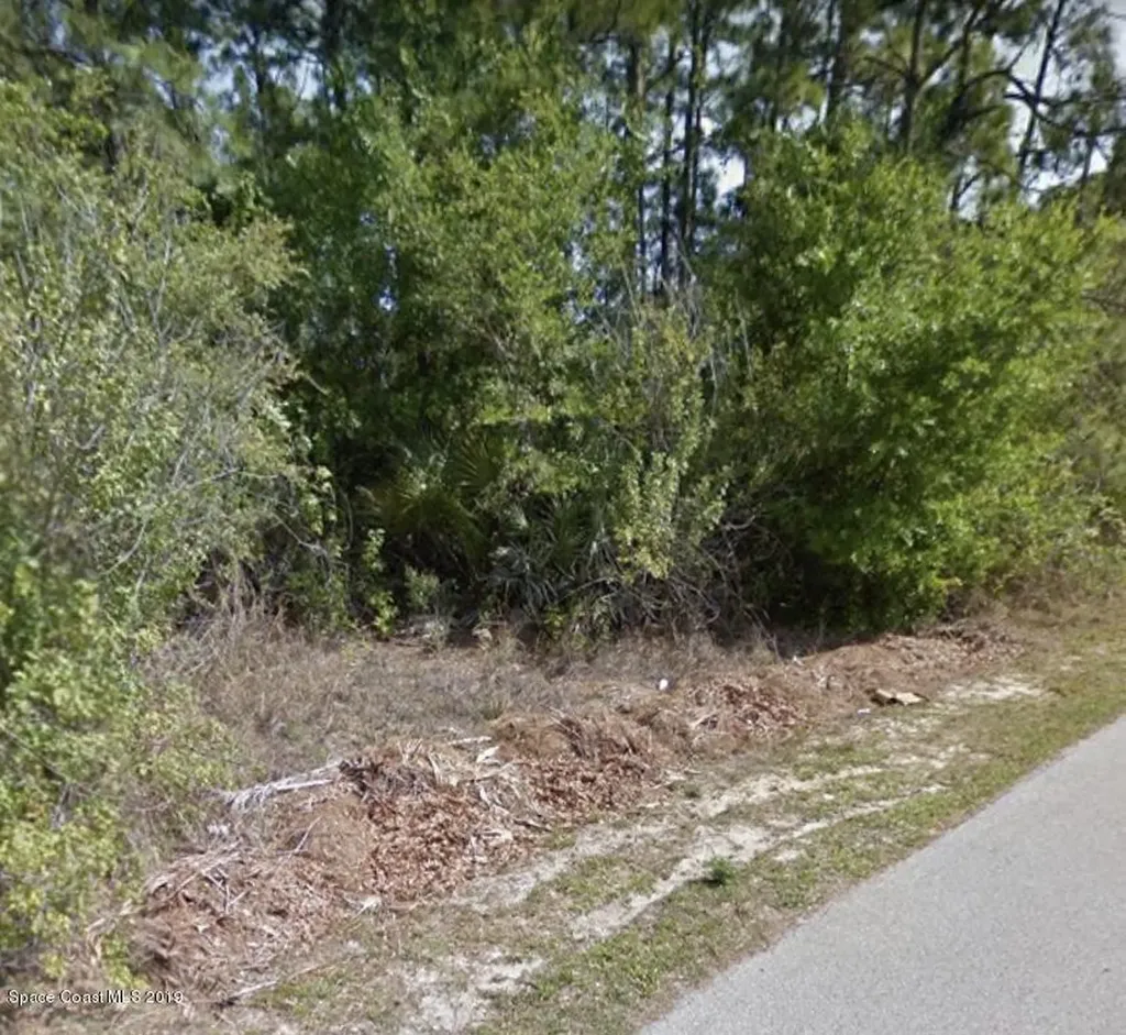 975 Wacona Street SE Palm Bay FL 32909