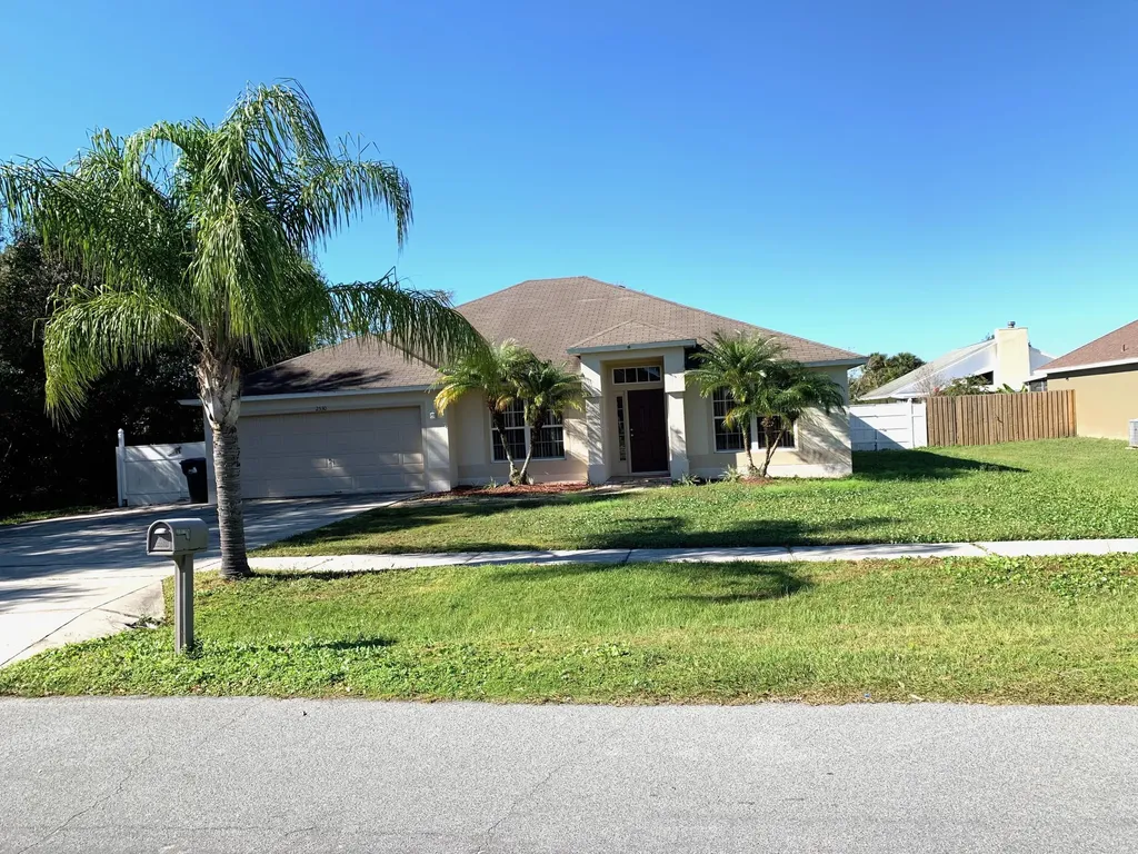2530 Abbey Avenue Orlando FL 32833