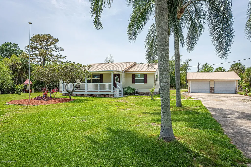 4040 Alan Shepard Avenue Cocoa FL 32926