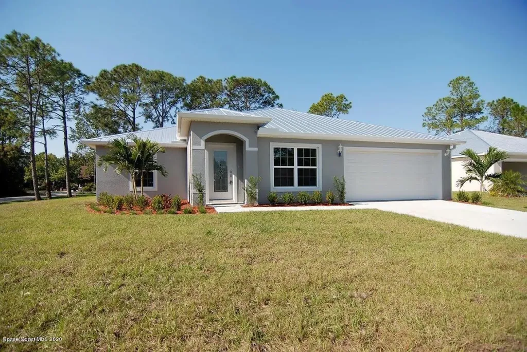 1038 Barbados Avenue SE Palm Bay FL 32909