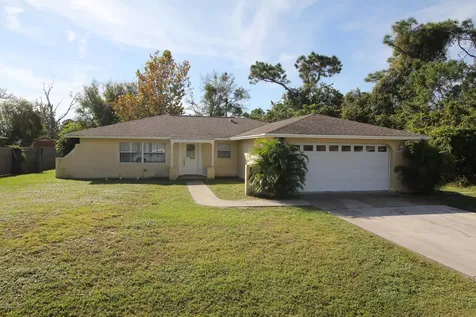 812 Grandeur Street SE Palm Bay FL 32909