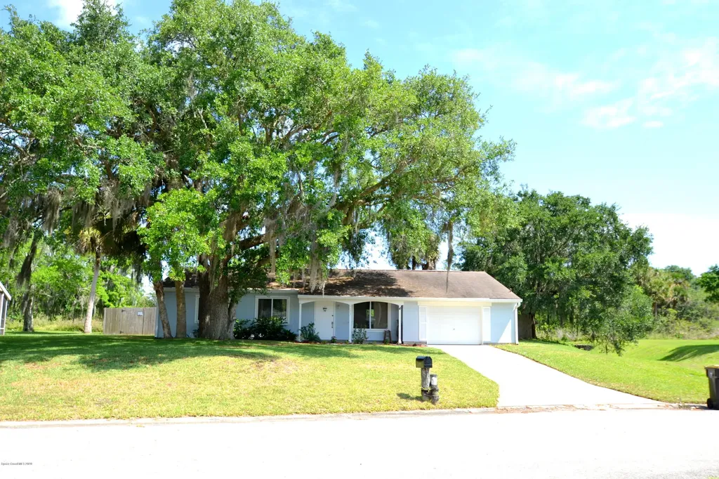 1173 Topliff Circle NE Palm Bay FL 32907