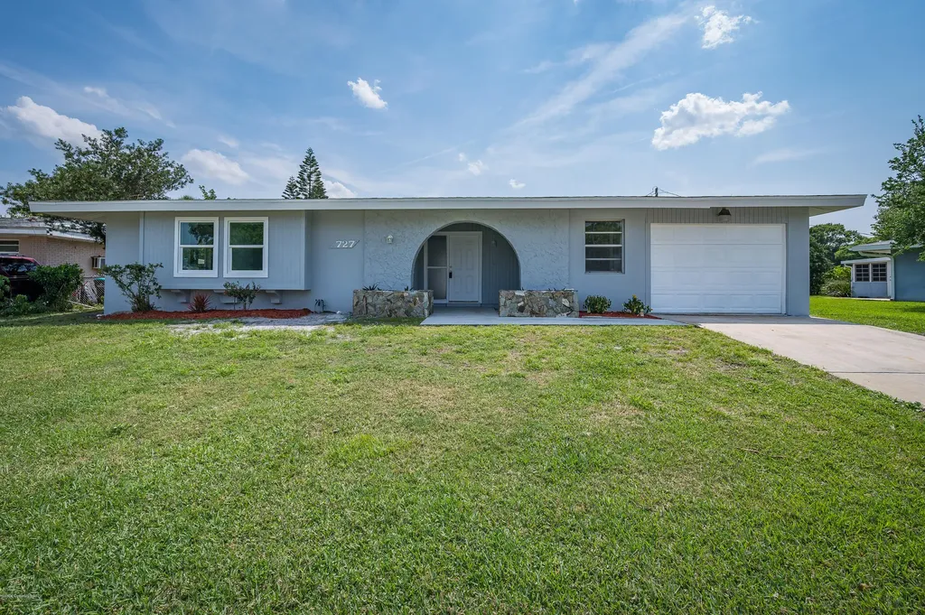 727 Bianca Drive NE Palm Bay FL 32905