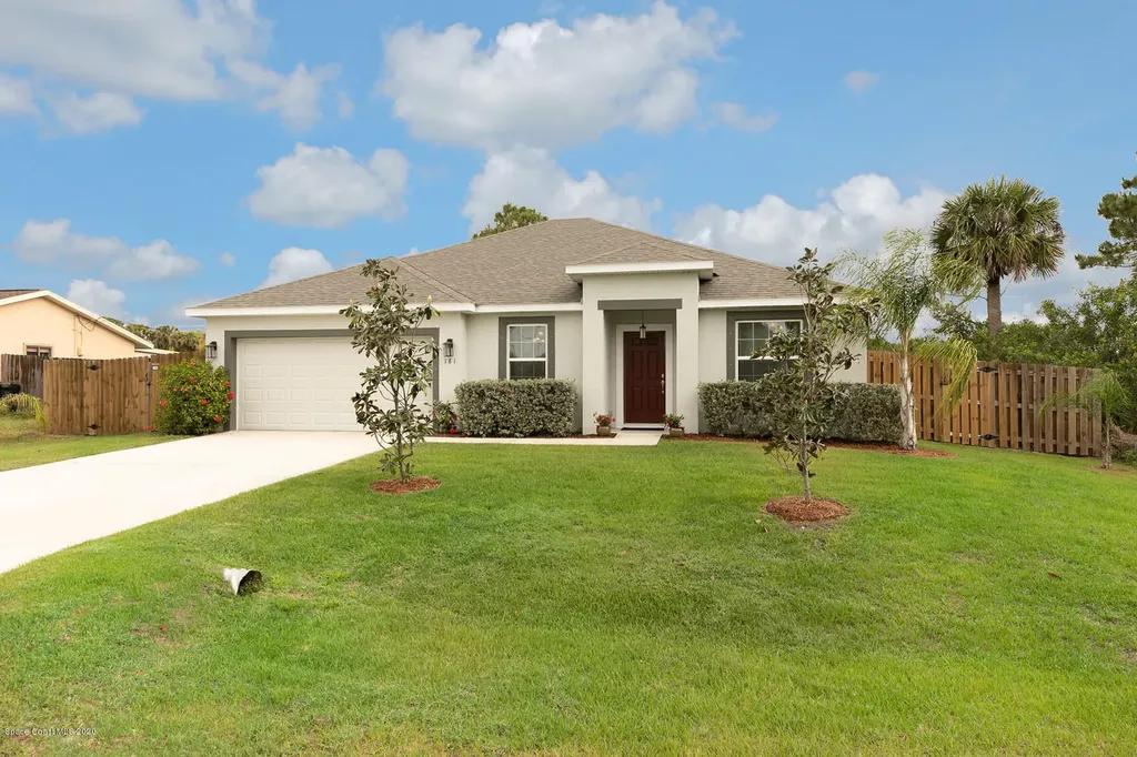 181 Broward Street NE Palm Bay FL 32907