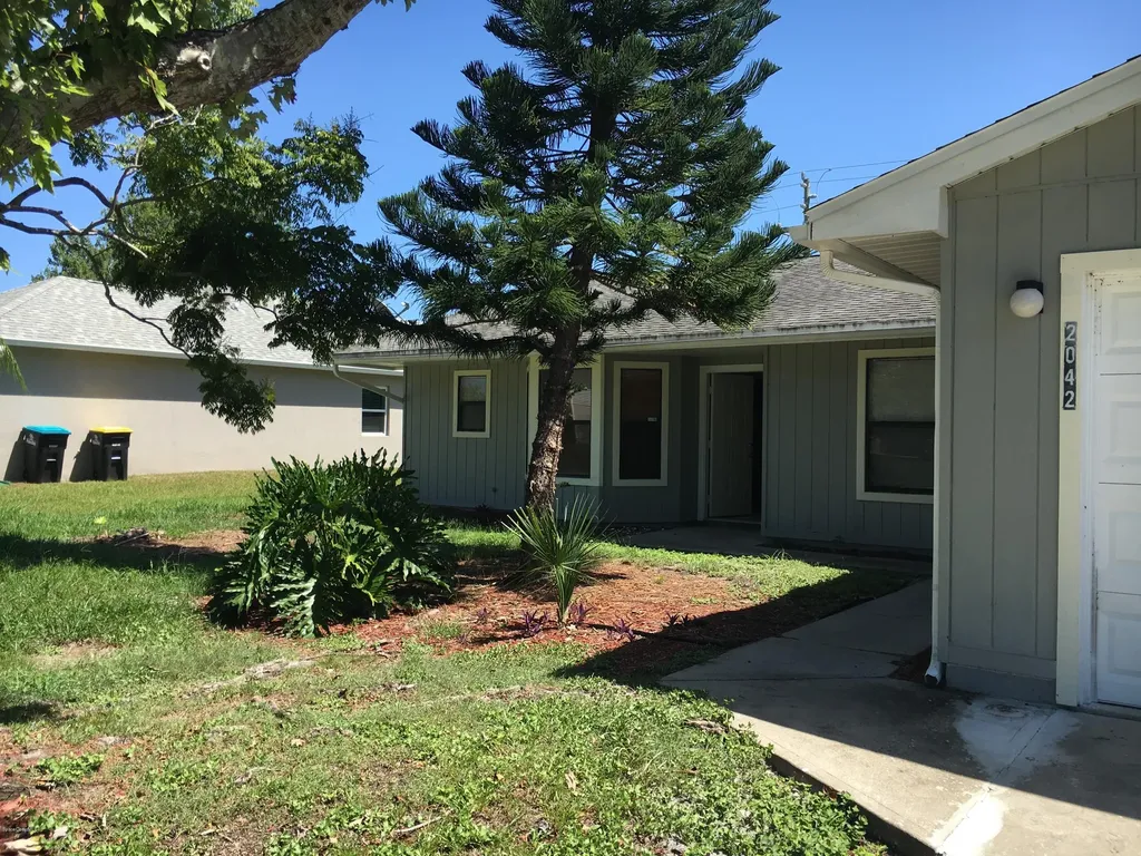 2042 Kent Street NE Palm Bay FL 32907
