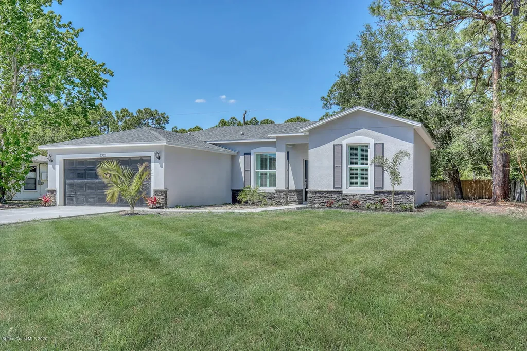 1353 Gilroy Street NW Palm Bay FL 32907