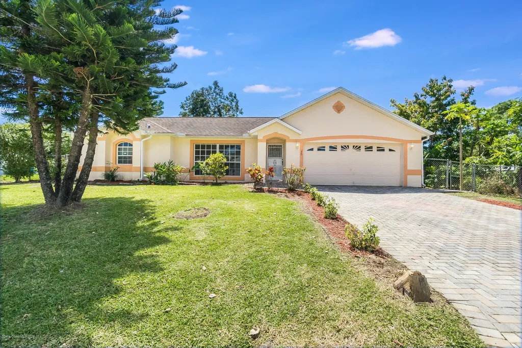 170 District Street SE Palm Bay FL 32909