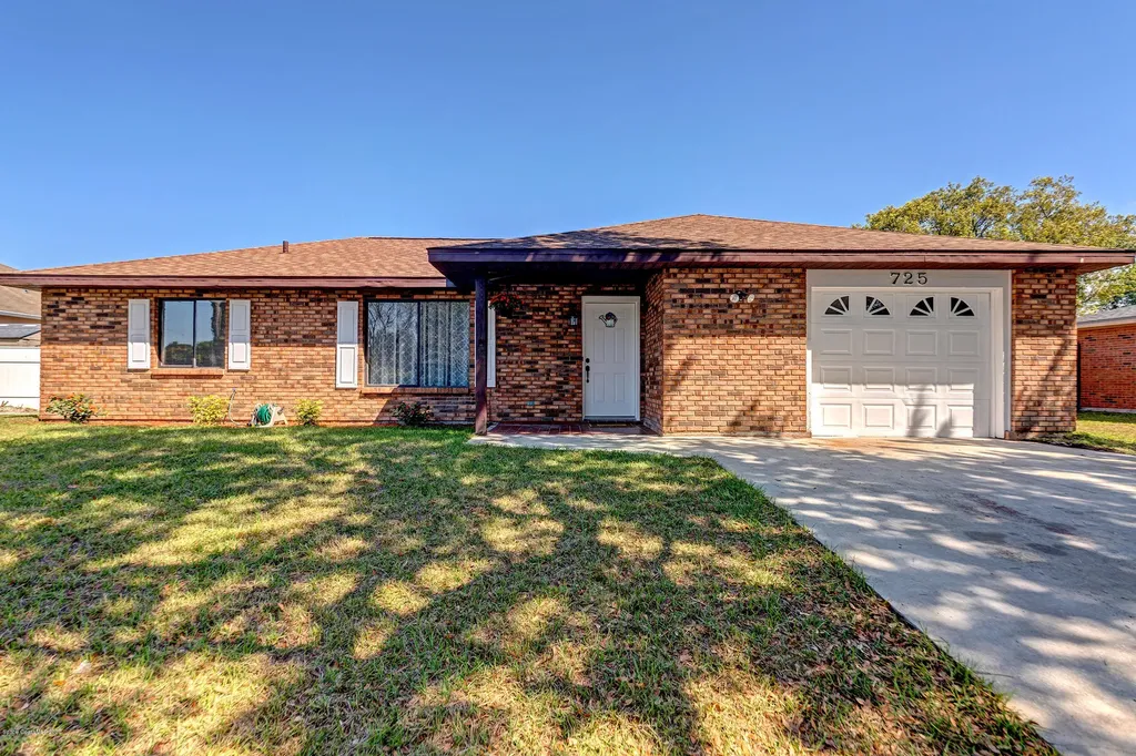 725 Beacon Street NW Palm Bay FL 32907