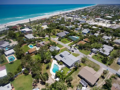 318 Avenue B Melbourne Beach FL 32951