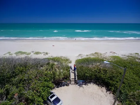 318 Avenue B Melbourne Beach FL 32951