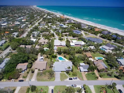 318 Avenue B Melbourne Beach FL 32951
