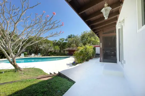 318 Avenue B Melbourne Beach FL 32951