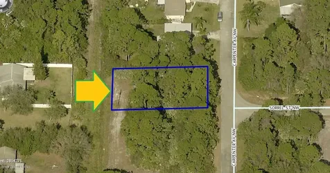 536 Carpenter Avenue NW Palm Bay FL 32907