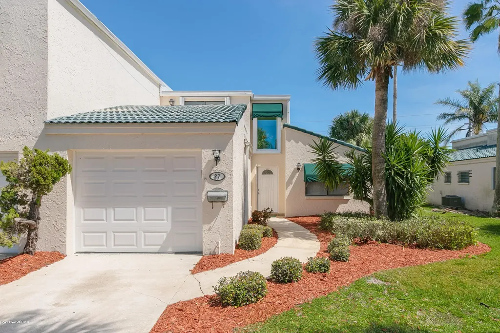 27 Emerald Court Satellite Beach FL 32937