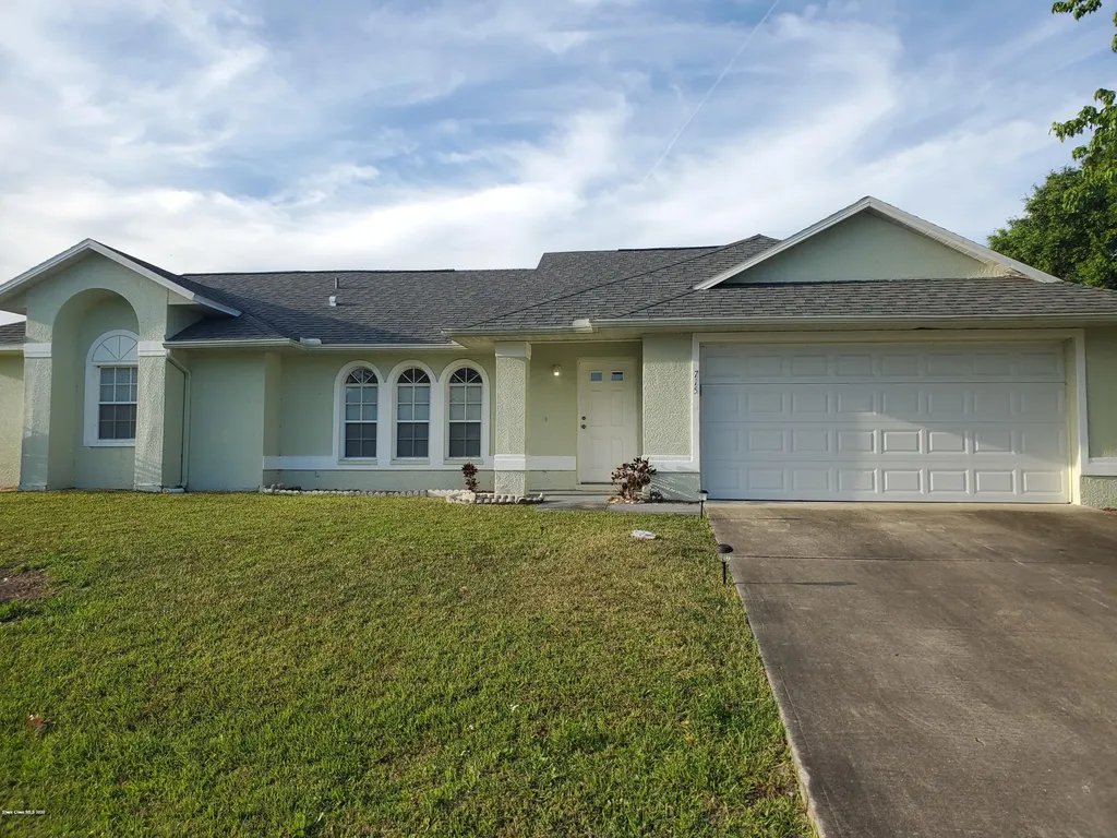 715 Pampas Street NW Palm Bay FL 32907
