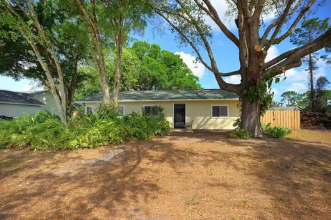 1865 Delki Street NW Palm Bay FL 32907