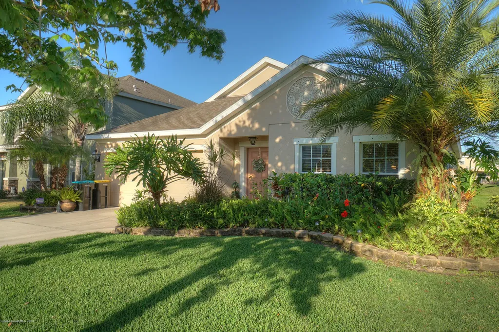 244 Wishing Well Circle SW Palm Bay FL 32908