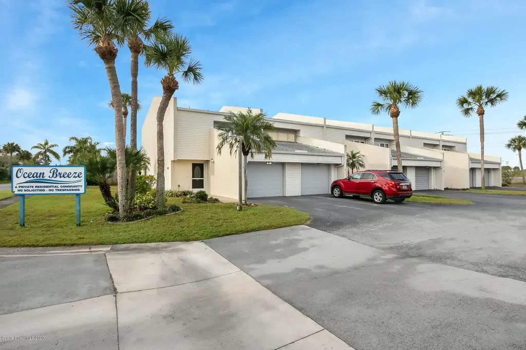 810 Poinsetta Drive Indian Harbour Beach FL 32937