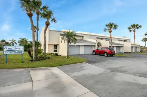 810 Poinsetta Drive Indian Harbour Beach FL 32937
