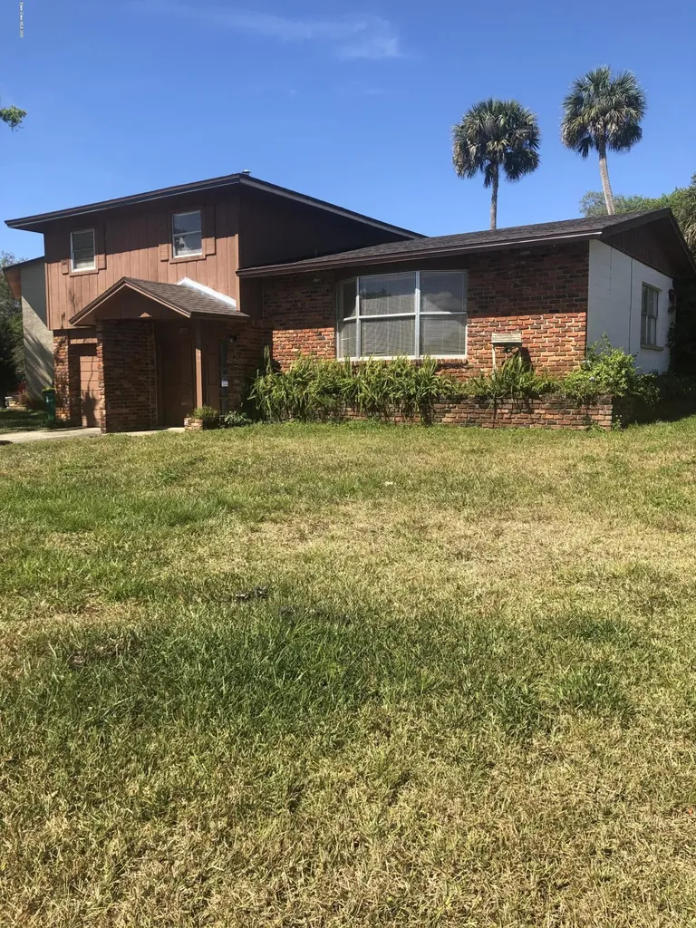 106 Maplewood Drive Titusville FL 32796