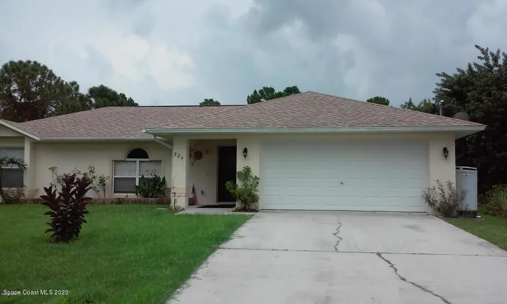 524 Titan Road SE Palm Bay FL 32909
