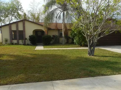 197 Cinnamon Lake Circle Melbourne FL 32901