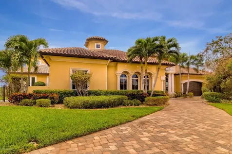 8140 S Tropical Trail Merritt Island FL 32952