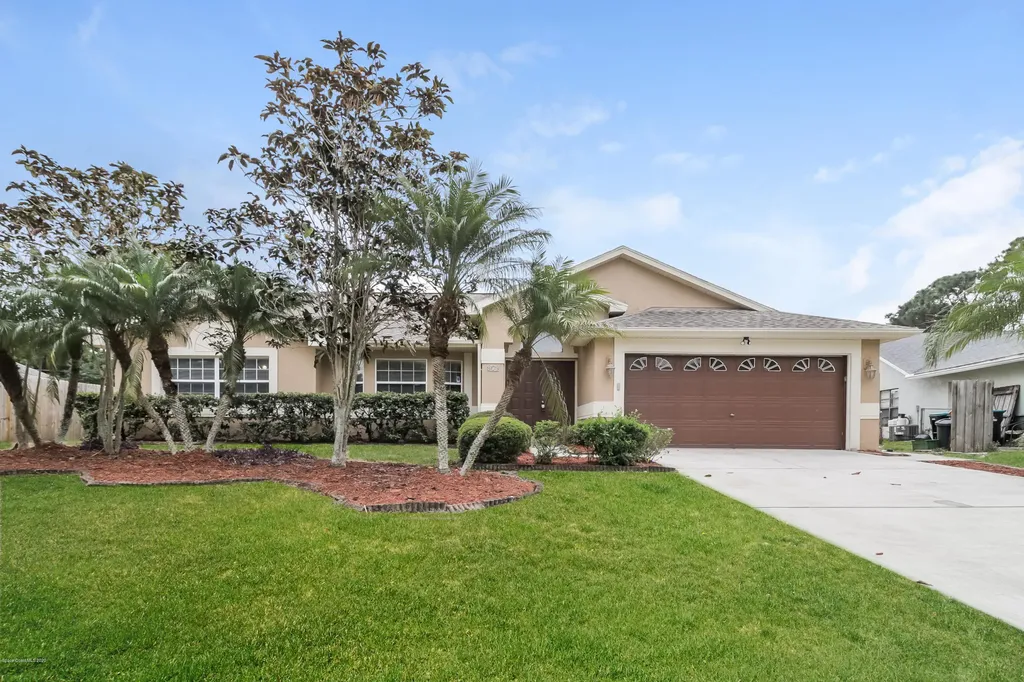 474 Awin Circle SE Palm Bay FL 32909