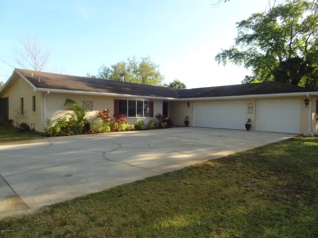 6285 Sleepy Hollow Drive Titusville FL 32780