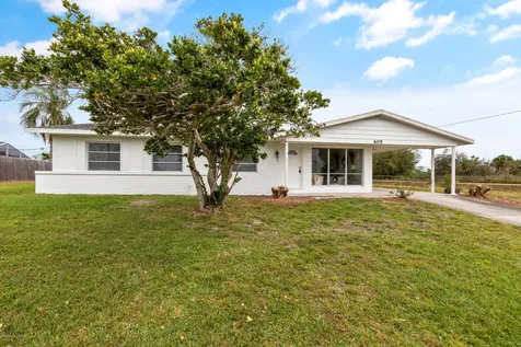 605 Capon Street NE Palm Bay FL 32905