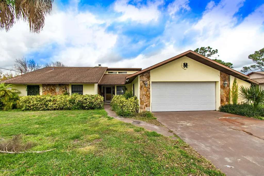1050 Fairlawn Drive Rockledge FL 32955
