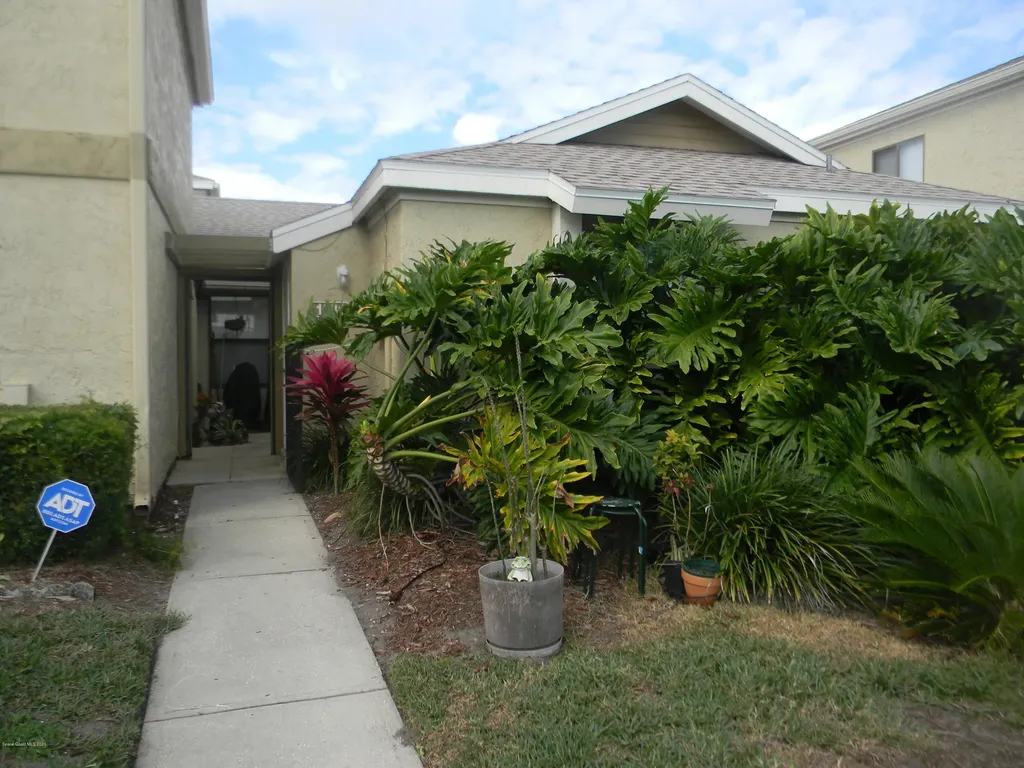 1031 Abada Court NE Palm Bay FL 32905