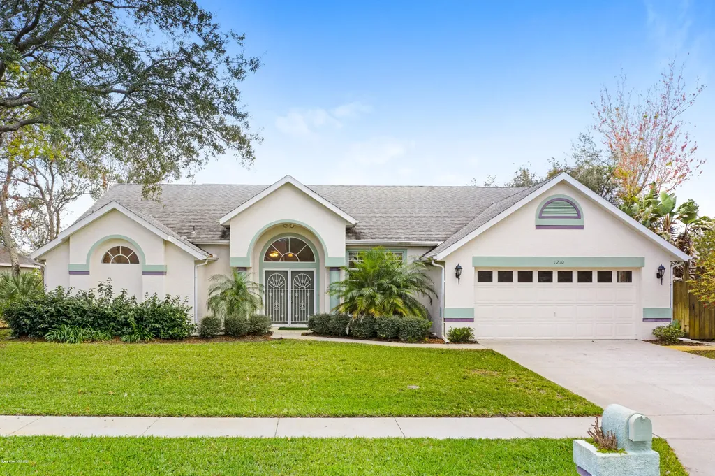 1210 Pemberton Trail Malabar FL 32950