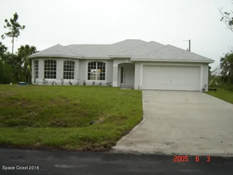 114 Buccaneer Street NE Palm Bay FL 32907
