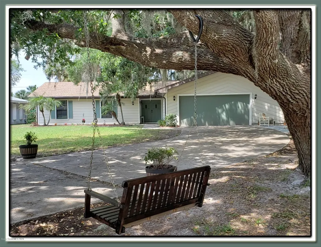2285 Ladner Road NE Palm Bay FL 32907