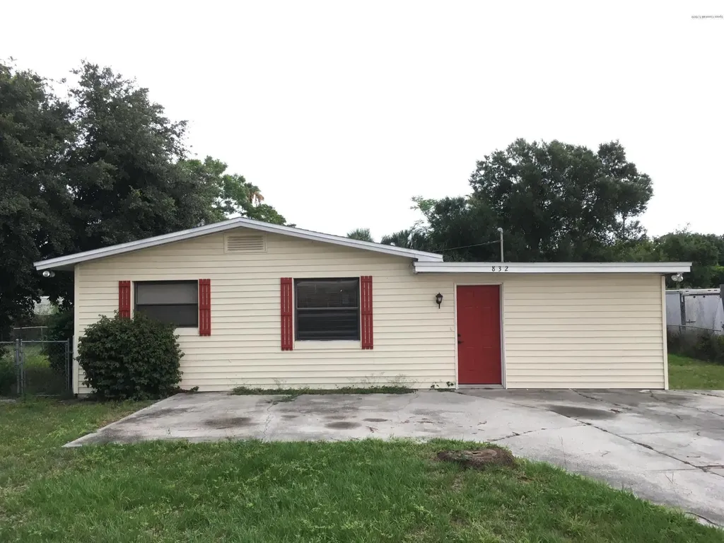 832 Sycamore Street Titusville FL 32780
