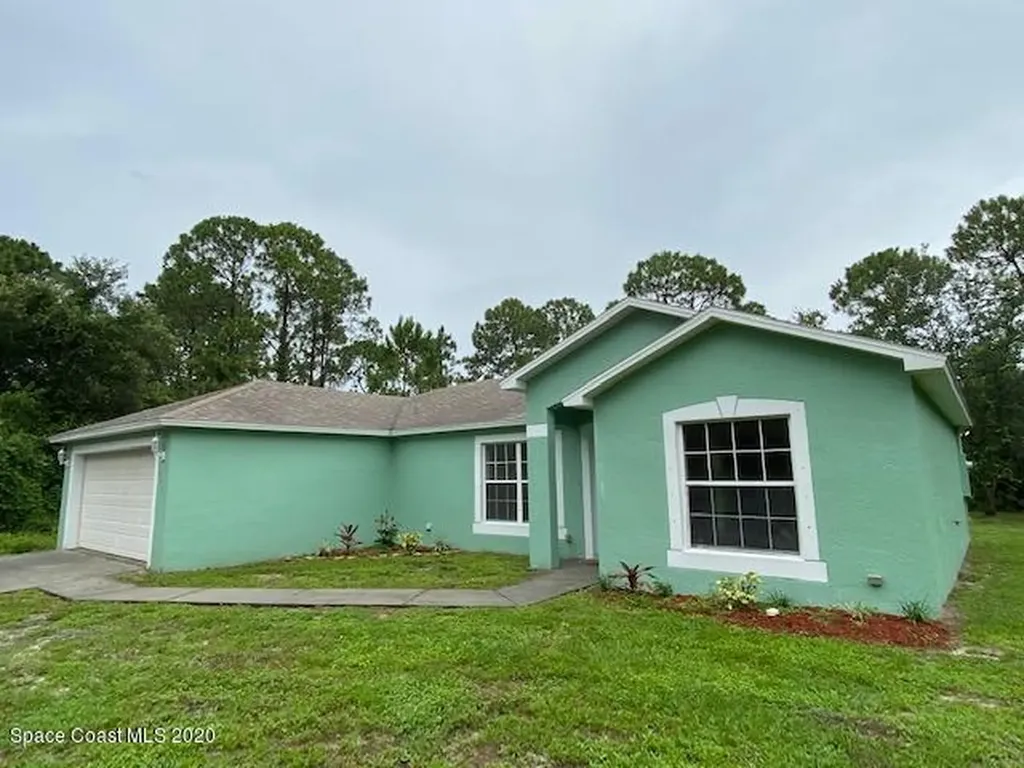 575 Waterside Road SE Palm Bay FL 32909