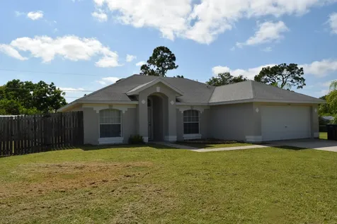 140 Bayamo Avenue NE Palm Bay FL 32907