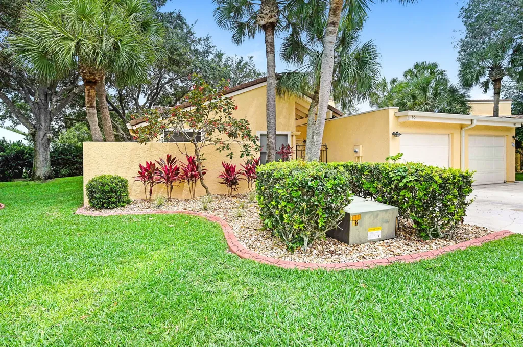 163 Eton Circle Melbourne FL 32940
