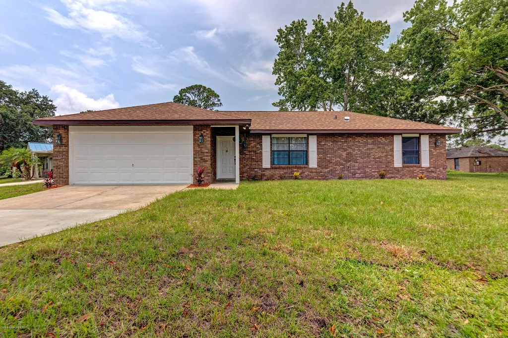 902 Albion Street NW Palm Bay FL 32907