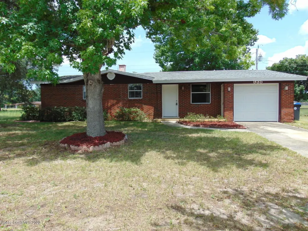 935 N Singleton Avenue Titusville FL 32796