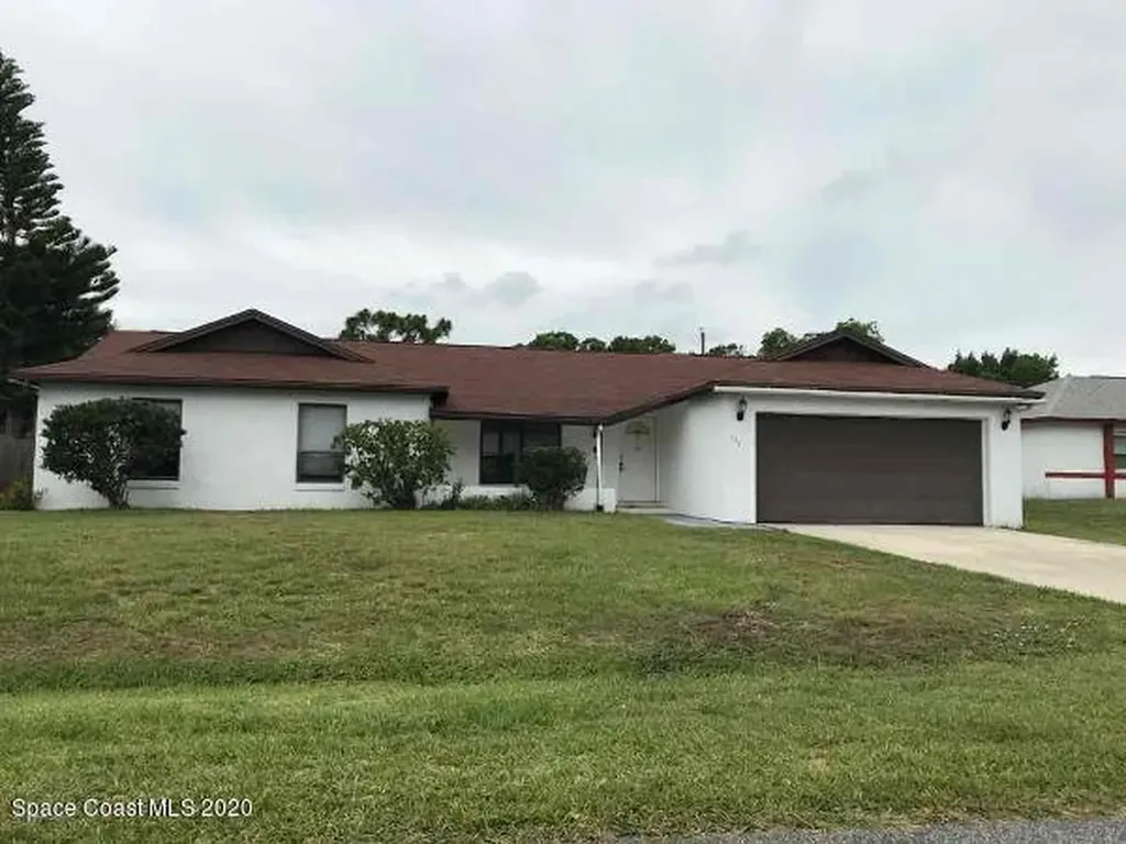 434 Beauregard Avenue NE Palm Bay FL 32907