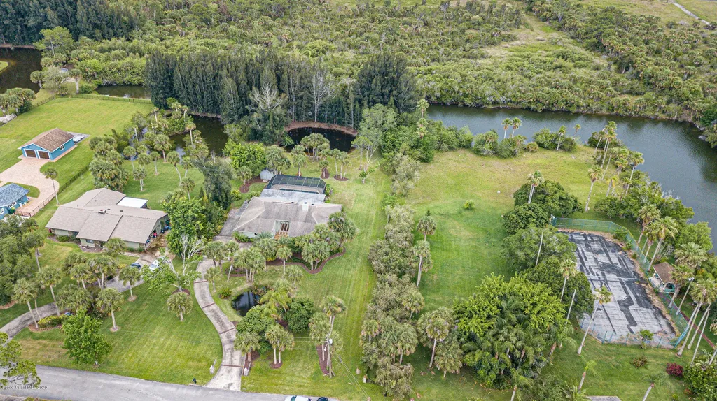 5487 Sand Lake Drive Melbourne FL 32934